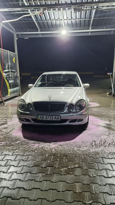 Mercedes-Benz E500