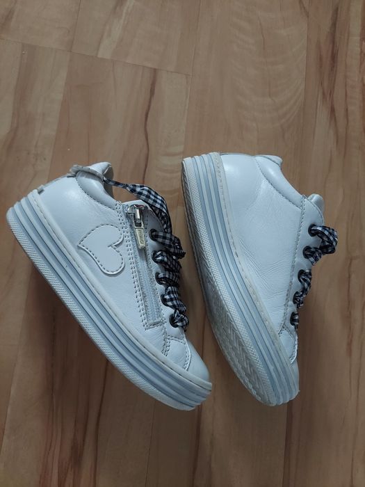 Primigi buty lakier skóra