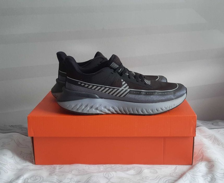 Damskie buty Nike r. 38,5