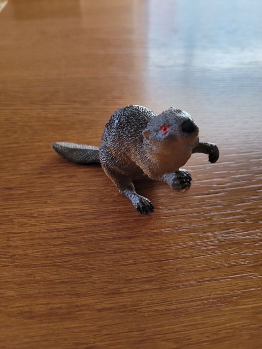 Figurka zwierzęta Leśne bóbr 3+