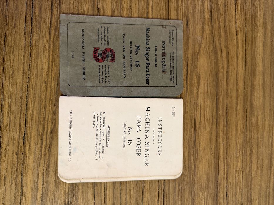 Maquina costura Singer com móvel