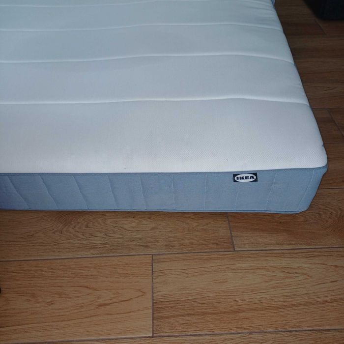 Materac twardy sprężyny kieszeniowe 160x200 Vesteroy