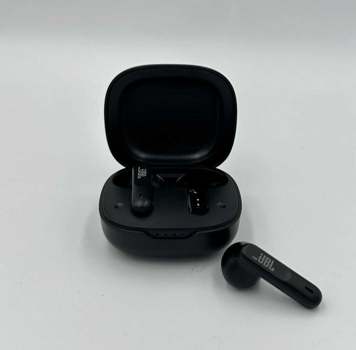Wyprzedaż słuchawki JBL Wawe 300 TWS