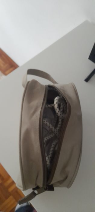 Ferro pequeno de viagem