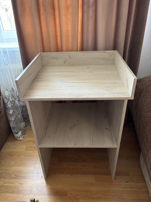 Пеленальний столик, пеленатор, сповивальний