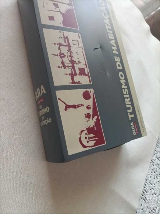 Coleção Completa: Guia Expresso do Turismo de Habitação (com Caixa)