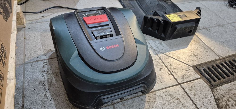 Robot koszący BOSCH Indego M+ 700