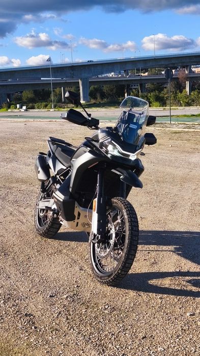 CF MOTO 800 MT-X (Como Nova - 2400km)
