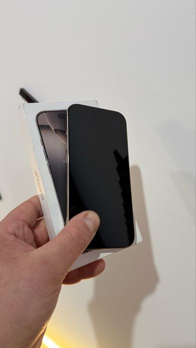Iphone 16 Pro 128 Gb Desert ідеал акб 99%