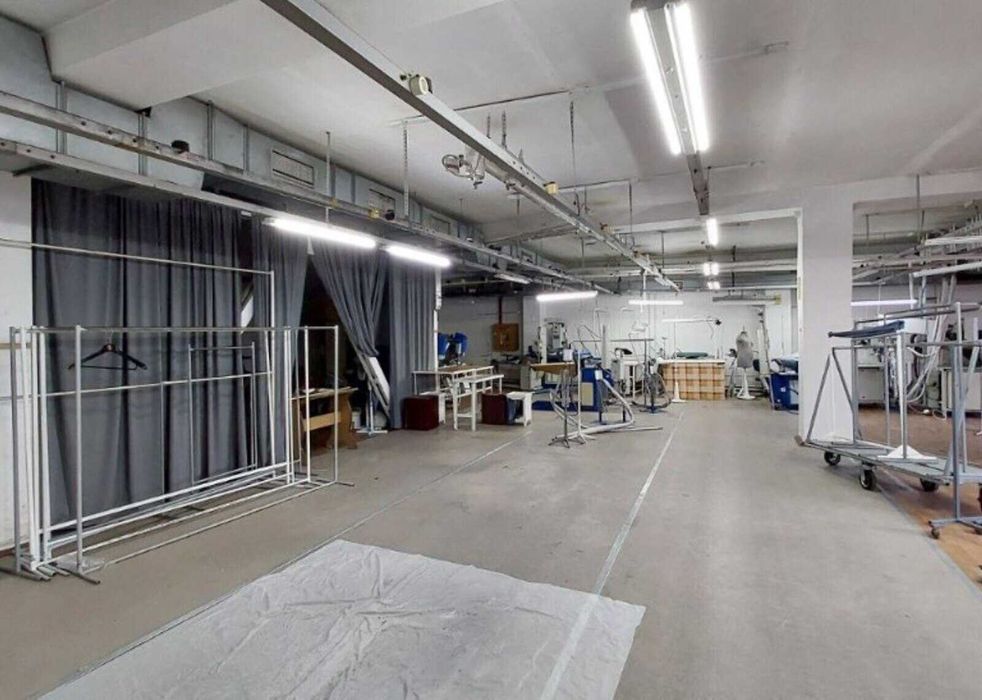 Оренда комерційного приміщення на вул. Замостянська