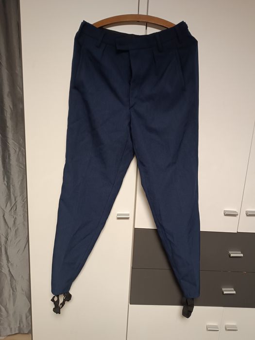 Sprzedam ubrania  milicyjne