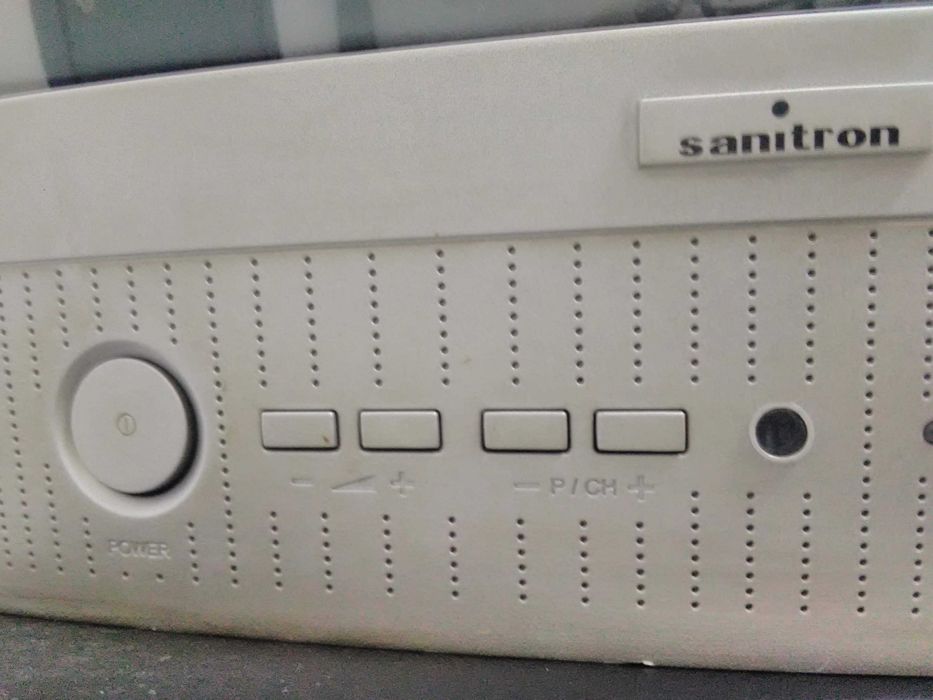 Price drop - Sanitron TV with remote control64283921436929124