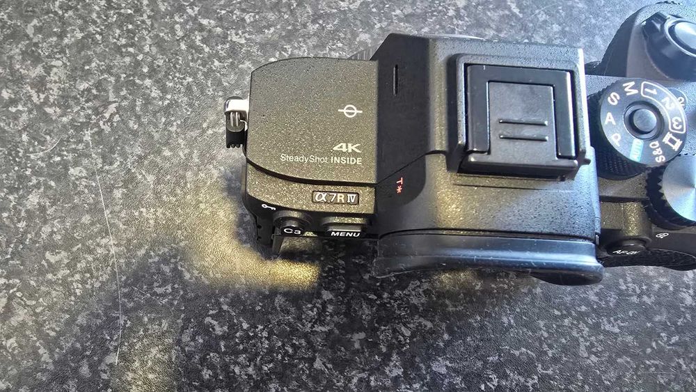 Sony A7R IV - 2 Baterias, 20100 clicks