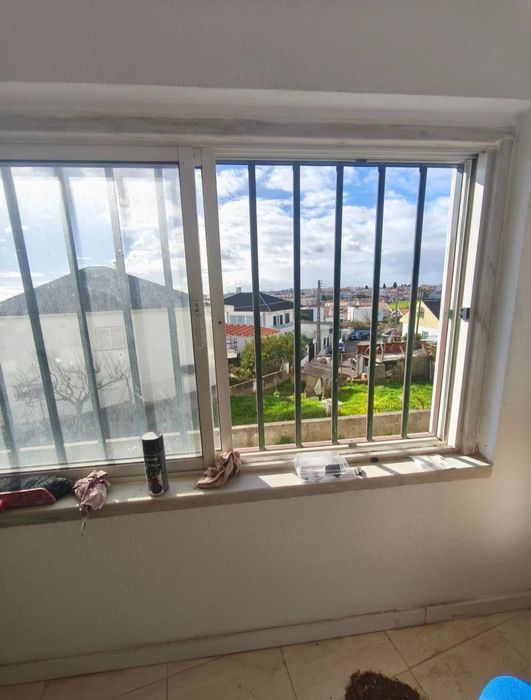 Garagem + escritório independente