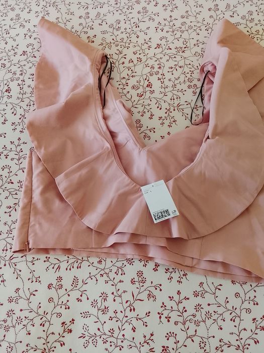 Vendo top HM tam L ainda com etiqueta