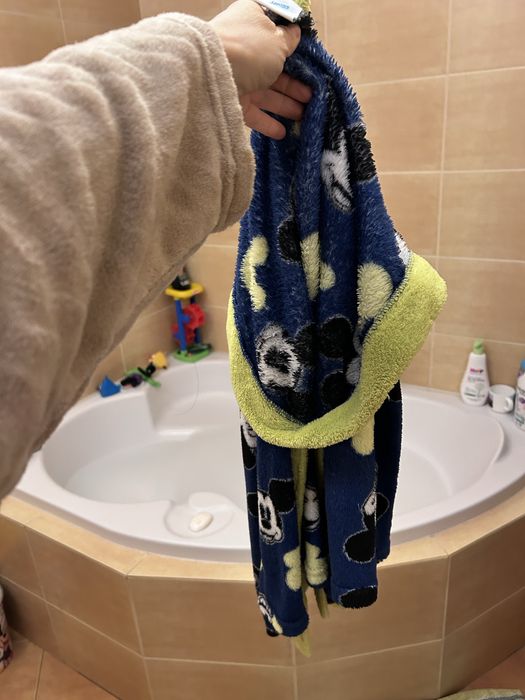 Nowy szlafrok chlopięcy