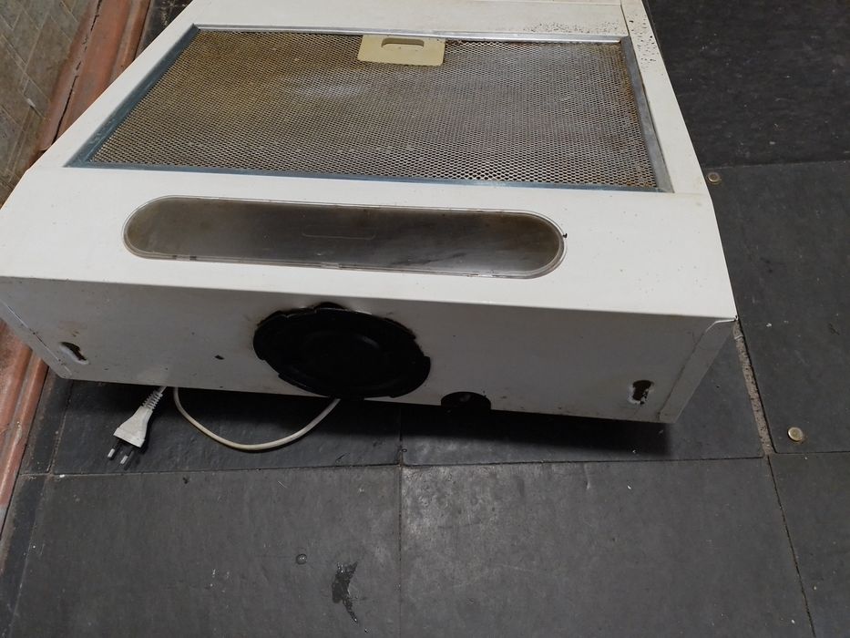 Вытяжка кухонная.