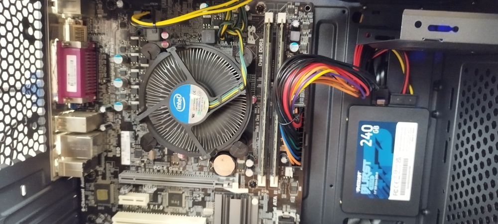 Комп'ютер повний комплект SSD256gs i5 8gb 21.5"