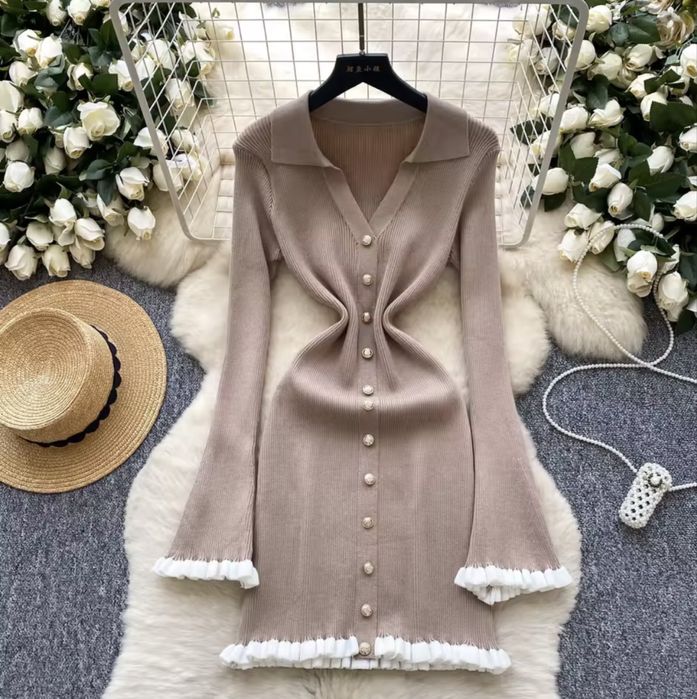 Сукня з комірцем для дівчинки