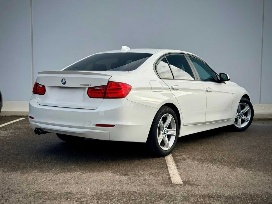 BMW 3 Series      2015