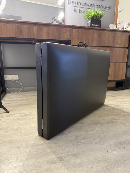 Кушетка в ідеальному стані