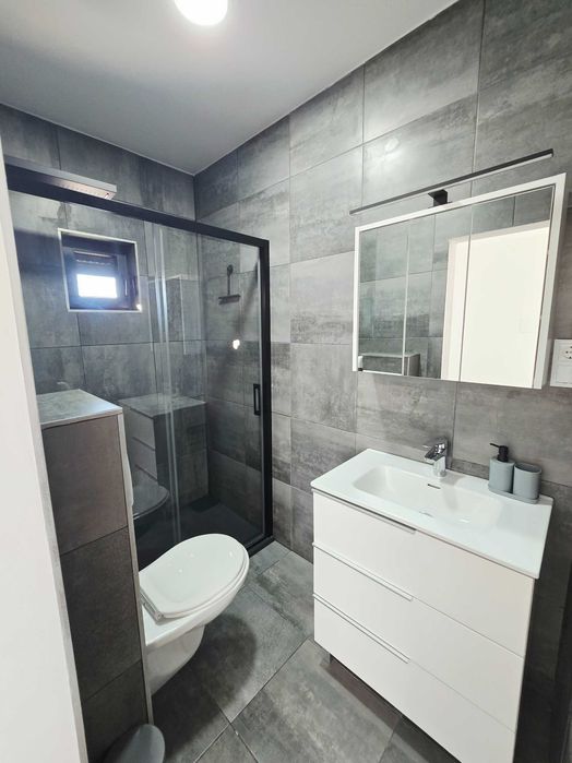 Quarto mobilado com WC privativo I SÃO FELIX DA MARINHA I 550 € TUDO INCLUÍDO