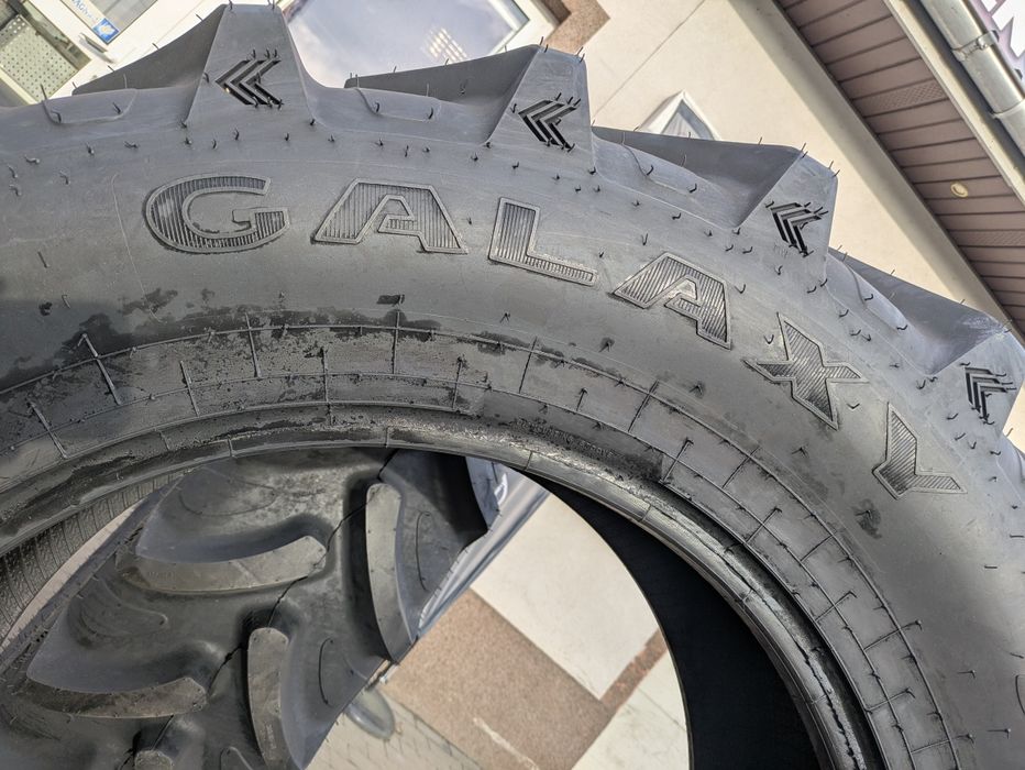 380/85R28 Galaxy Earth-Pro Radial 850 R1W  14.9R28