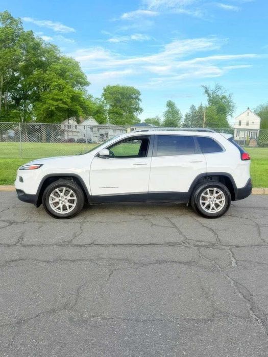 Jeep Cherokee      2016