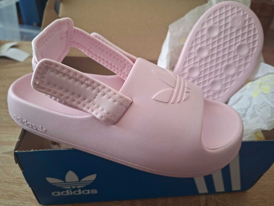 Chinelos Adidas n34 NOVOS