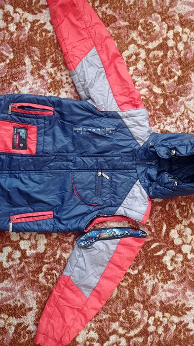 Куртка дитяча ( жилетка)