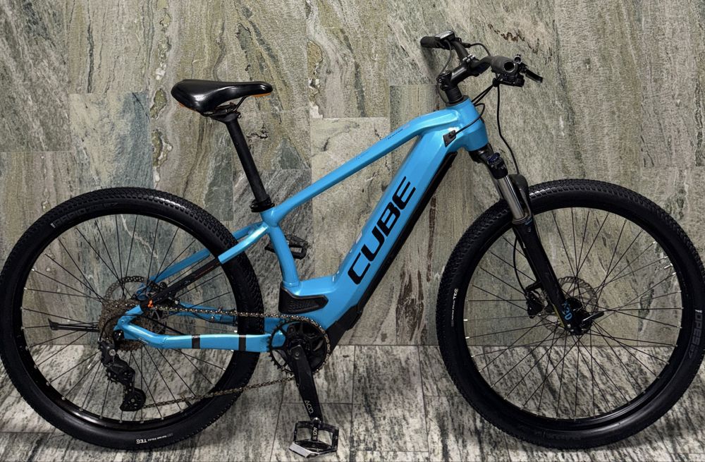 Cube Reaction Hybrid One 2023