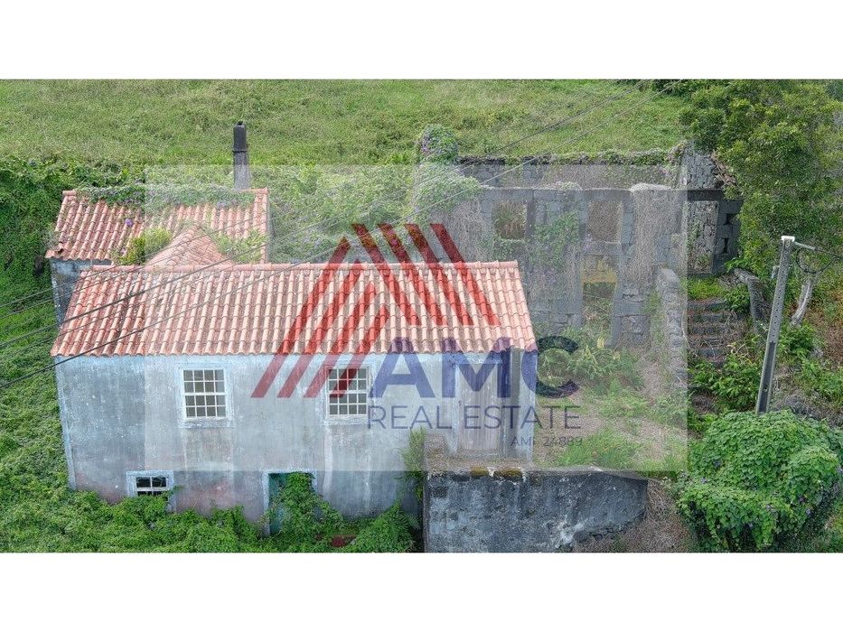 Vende-Se Moradia, Atafona E Terreno Na Terra Alta, Lajes Do Pico