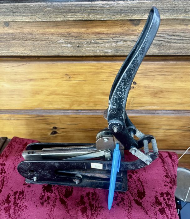 Antigo agrafador industrial Bostitch