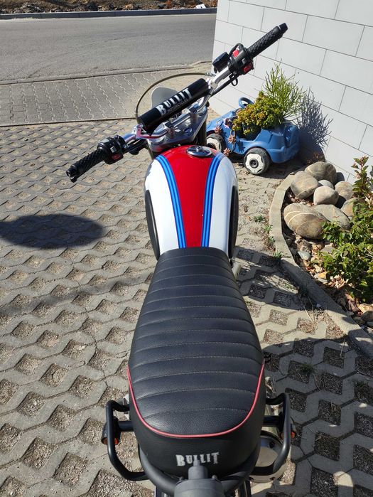 Mota bullit hero 125