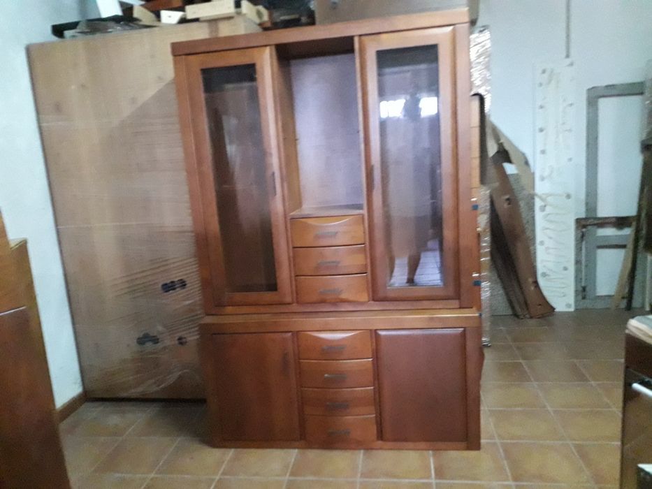 Móvel em pinho 2 corpos