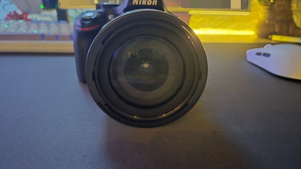 Nikon d5200 kit обектив 18-105