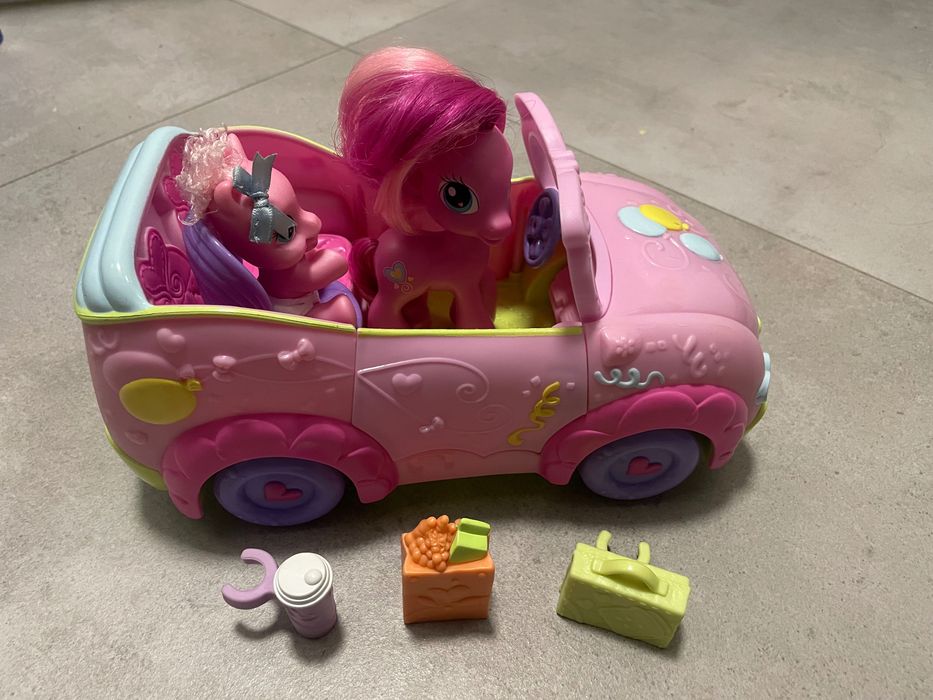 Kompletny zestaw My Little Pony rodzinie auto Pinkie Pie, Hasbro