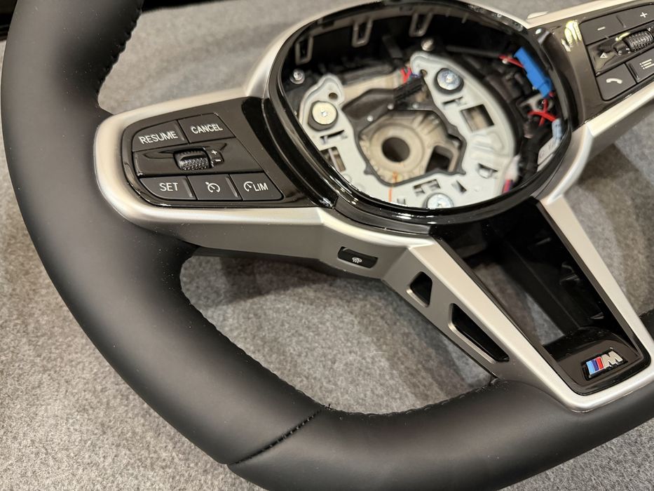 Руль BMW M LCI G01 G02 G05 G06 G07 G11 G12 G15 G16 G20 G22 G26 G30 G42