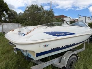 Barco de recreio para recuperar