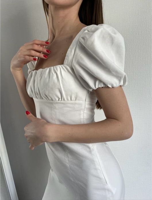 Лляна довга сукня Zara біла з розрізом на ніжці, розмір М
