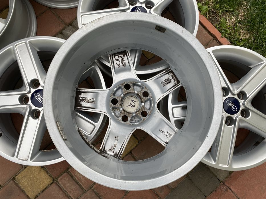 Диски R16 5-108 6.5J ET52.5 DIA63.4мм. FORD