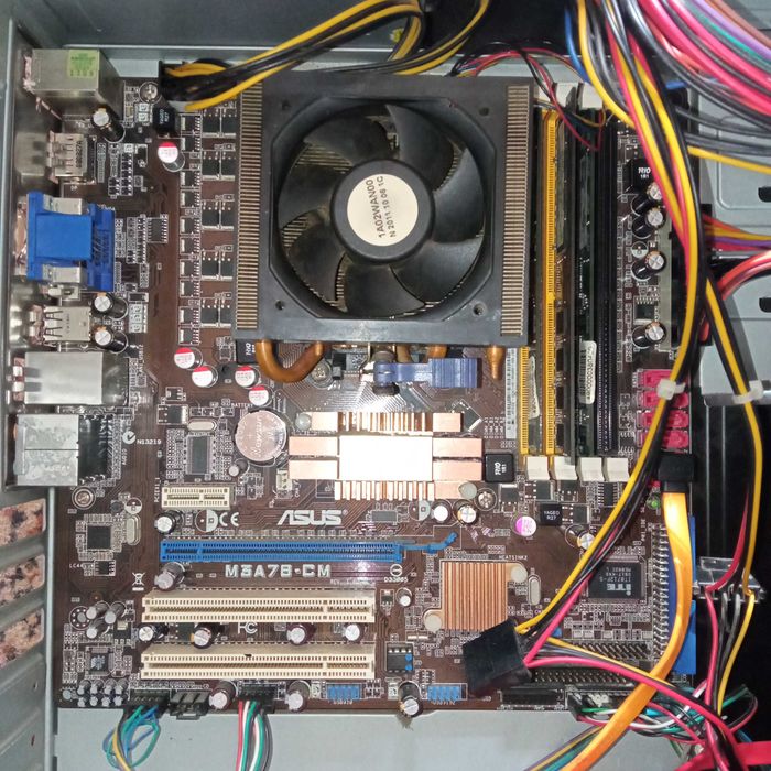 Cистемний блок AMD Phenom II X4 965, hdd 500gb , 4 gb ram, 450w