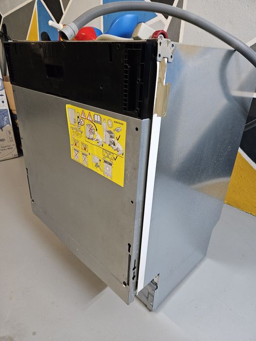Maquina Lavar Loiça Encastre AEG FSB53907Z
