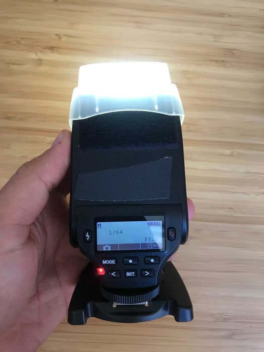 Flash Meike Speedlite MK320 para Fujifilm