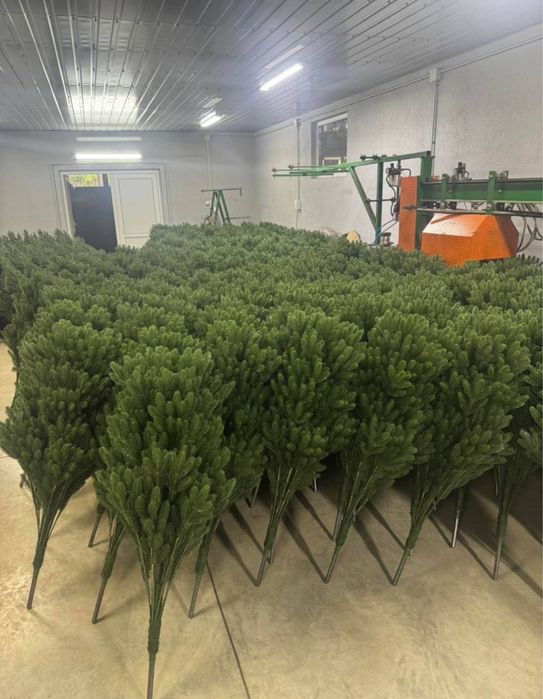Власне Виробництво литих та засніжених штучних ялинок Дроп Опт