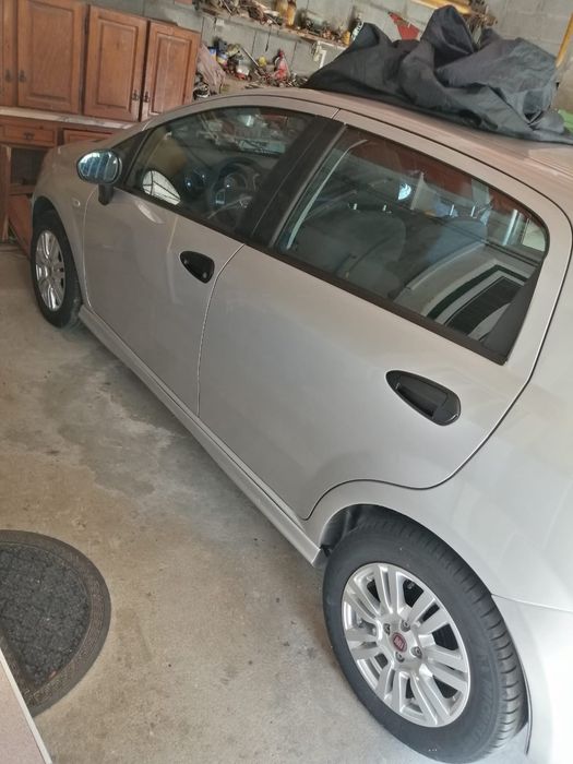 FIAT Punto 5.P 70cv