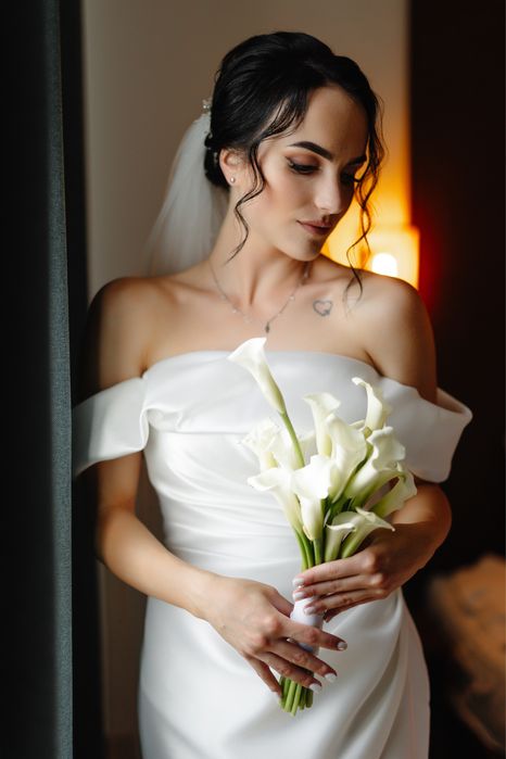 Неймовірна Весільна Сукня