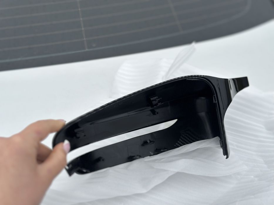 Карбонові накладки на дзеркала