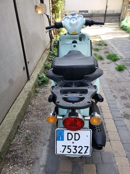 Скутер Aprilia Scarabeo 150