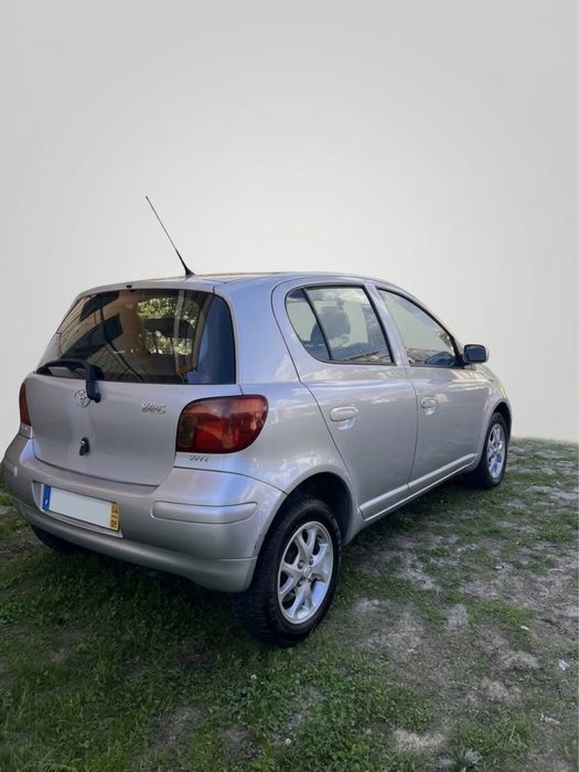 Toyota Yaris 1.0 VVT-i Gasolina | 102.000 km